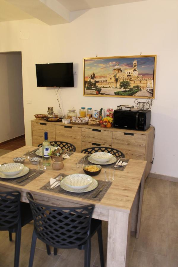 Zisa Home Ai Cantieri Culturali-Facile Posteggio In Strada No Ticket Palermo Exteriör bild